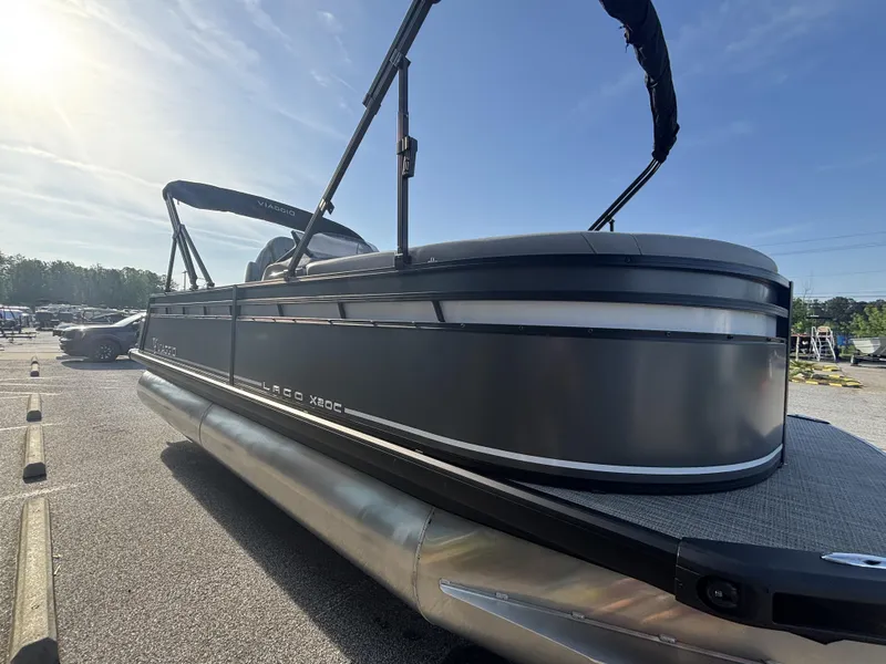 Slide: The Image of Viaggio Lago X20C w/Honda150HP - 4-Stroke Engine 2025 - 28