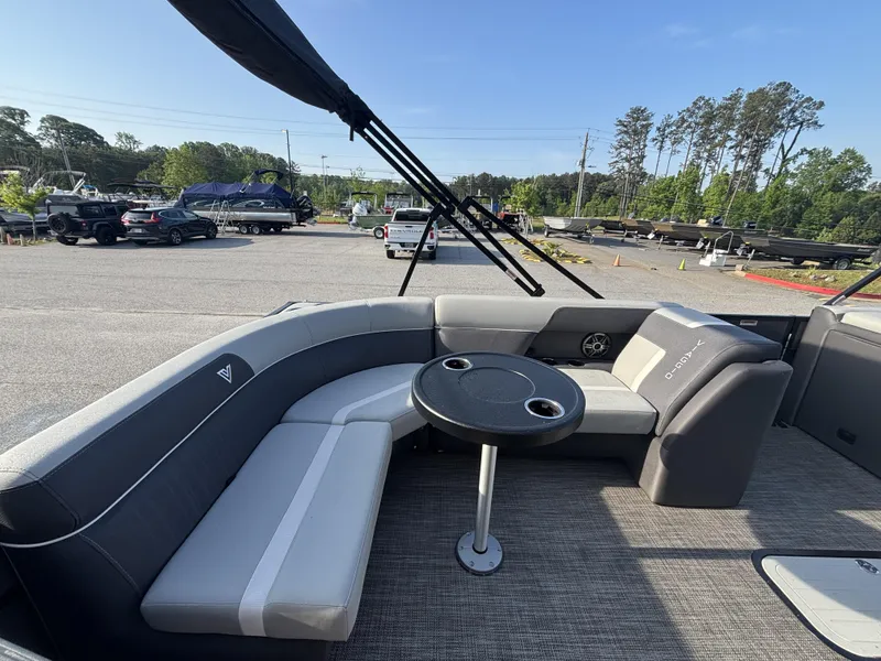 Slide: The Image of Viaggio Lago X20C w/Honda150HP - 4-Stroke Engine 2025 - 6