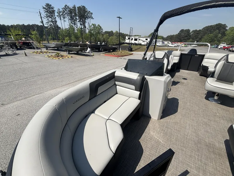 Slide: The Image of Viaggio Lago 20U Sport Toon TT w/Suzuki 115HP - 4-Stroke Engine and MMT Trailer 2022 - 10