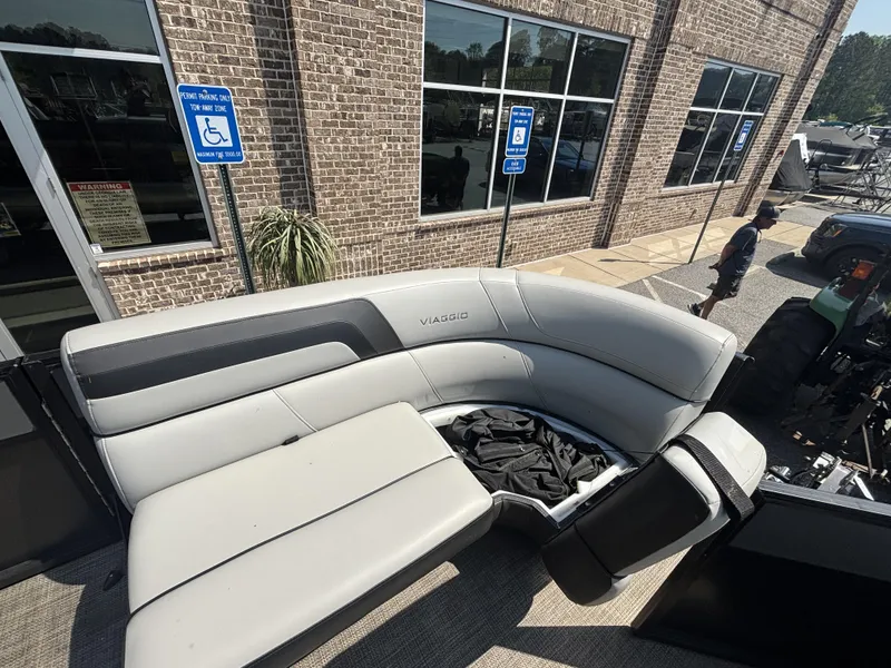 Slide: The Image of Viaggio Lago 20U Sport Toon TT w/Suzuki 115HP - 4-Stroke Engine and MMT Trailer 2022 - 13