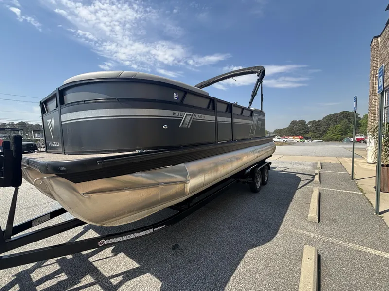 Slide: The Image of Viaggio Lago 20U Sport Toon TT w/Suzuki 115HP - 4-Stroke Engine and MMT Trailer 2022 - 25