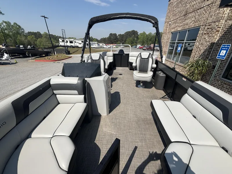 Slide: The Image of Viaggio Lago 20U Sport Toon TT w/Suzuki 115HP - 4-Stroke Engine and MMT Trailer 2022 - 30