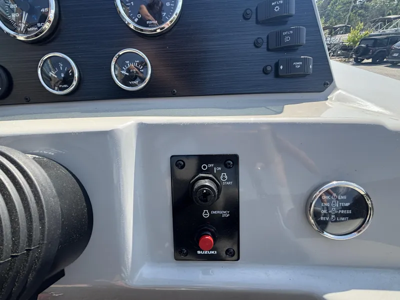 Slide: The Image of Viaggio Lago 20U Sport Toon TT w/Suzuki 115HP - 4-Stroke Engine and MMT Trailer 2022 - 34