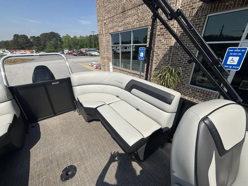 Slide: The Image of Viaggio Lago 20U Sport Toon TT w/Suzuki 115HP - 4-Stroke Engine and MMT Trailer 2022 - 38