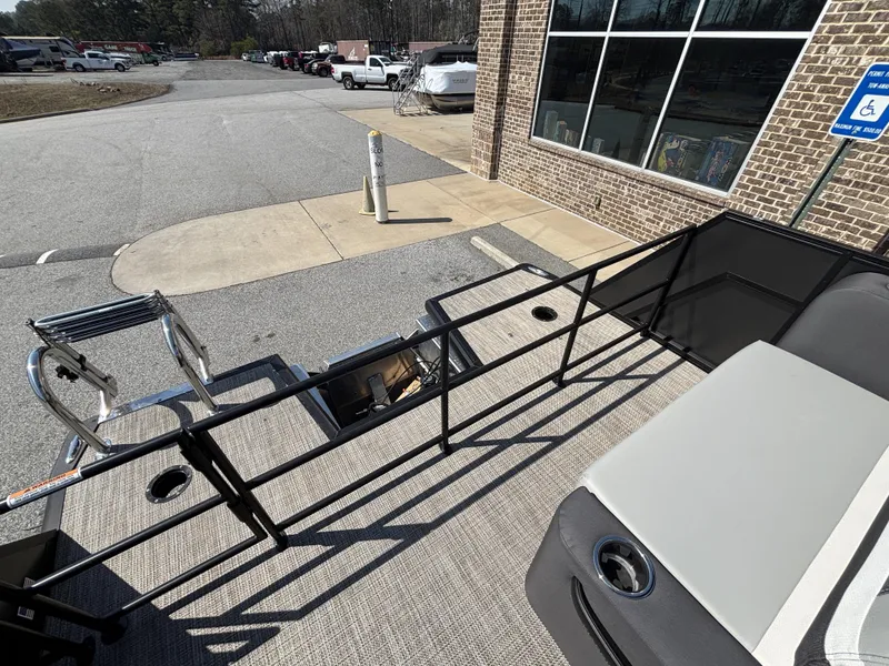 Slide: The Image of Viaggio Lago X22D Tripletoon w/Honda 250HP - 4-Stroke Engine 2025 - 19