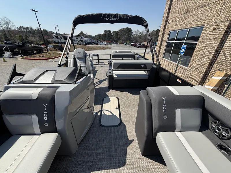 Slide: The Image of Viaggio Lago X22D Tripletoon w/Honda 250HP - 4-Stroke Engine 2025 - 40