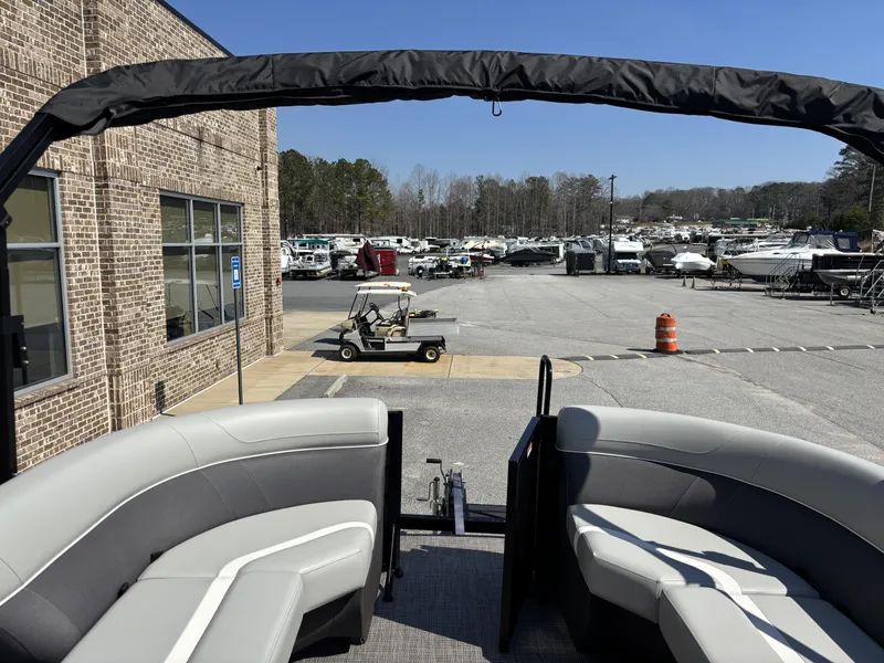 Slide: The Image of Viaggio Lago X22D Tripletoon w/Honda 250HP - 4-Stroke Engine 2025 - 5