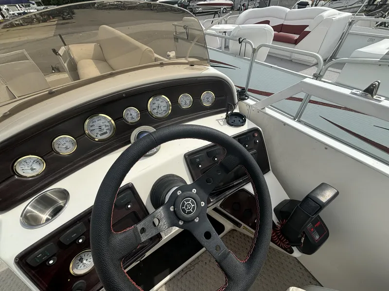 Slide: The Image of JC Manufacturing 266 i/o Classic w/ MerCrusier 5.0L - 240HP Engine and TN Trailer 2000 - 7