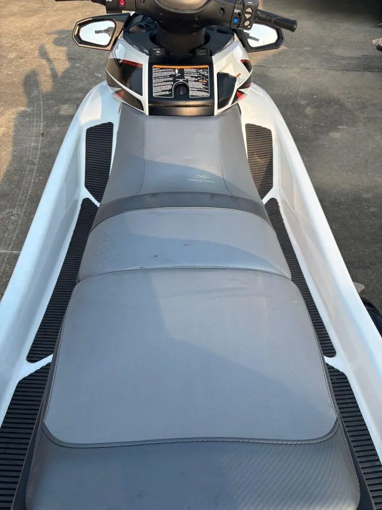 Slide: The Image of Yamaha FX SVHO 2014 - 3