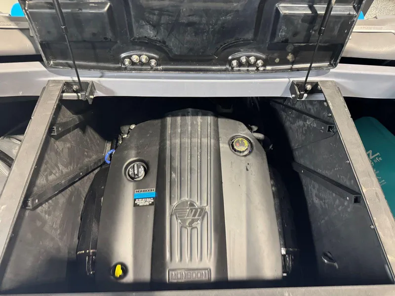 Slide: The Image of Engine compartment of a 2022 Malibu Wakesetter 25 LSV boat. - 45