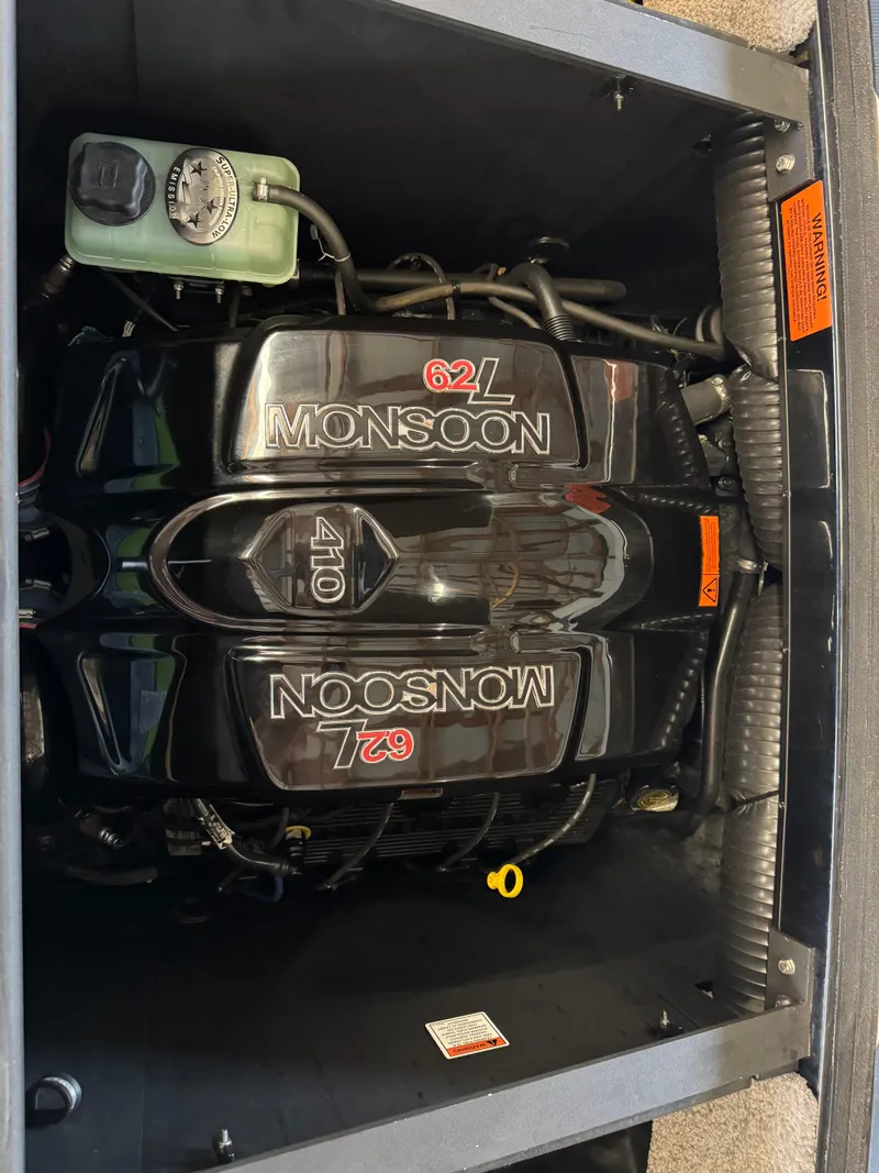 Slide: The Image of 2016 Malibu Wakesetter 23 LSV engine, Monsoon 6.2L 410 horsepower. - 18