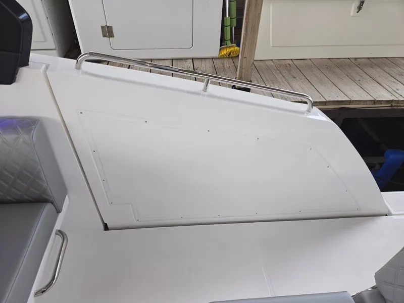 Slide: The Image of Schaefer Yachts DBA 375 2025 - 23