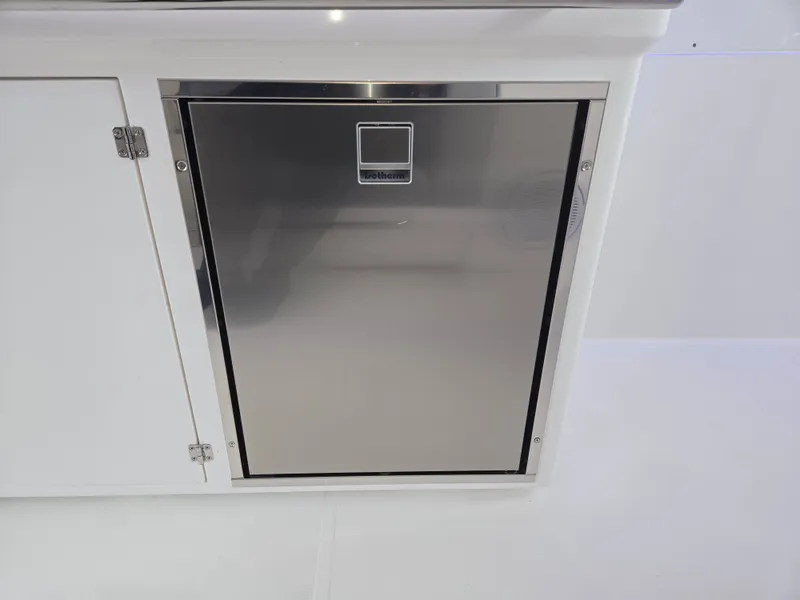 Slide: The Image of Schaefer Yachts DBA 375 2025 - 33