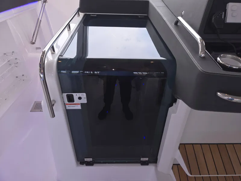 Slide: The Image of Schaefer Yachts DBA 375 2025 - 43