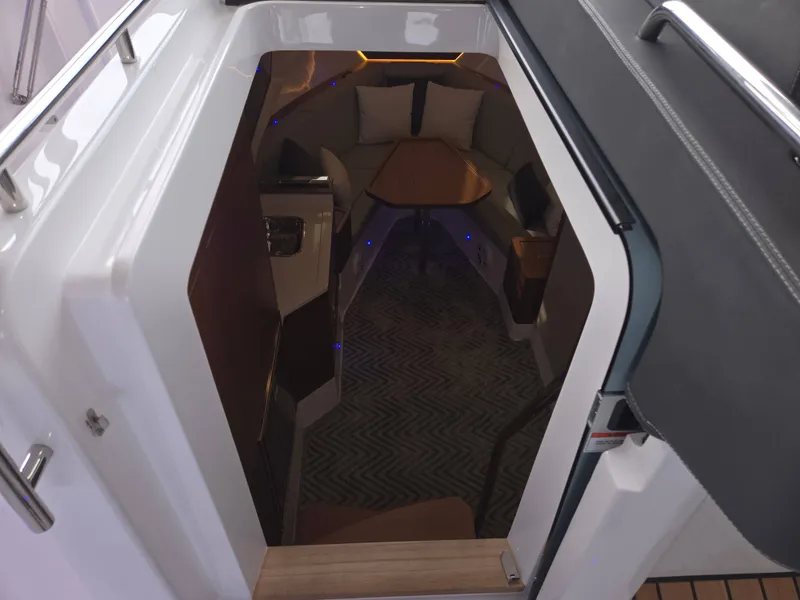 Slide: The Image of Schaefer Yachts DBA 375 2025 - 44