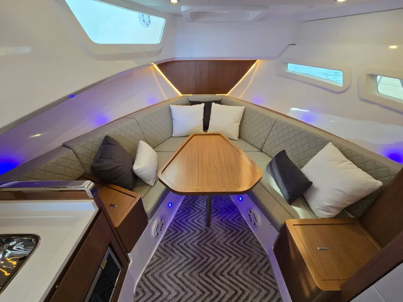 Slide: The Image of Schaefer Yachts DBA 375 2025 - 52