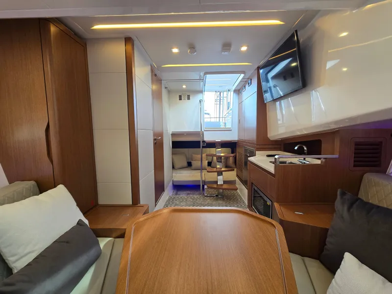 Slide: The Image of Schaefer Yachts DBA 375 2025 - 55