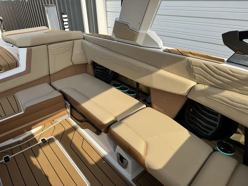 Slide: The Image of Nautique Super Air Nautique G23 2025 - 11