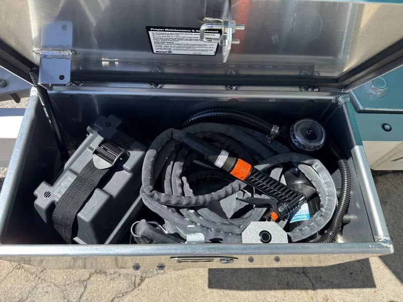 Slide: The Image of Nautique Super Air Nautique G23 2025 - 15