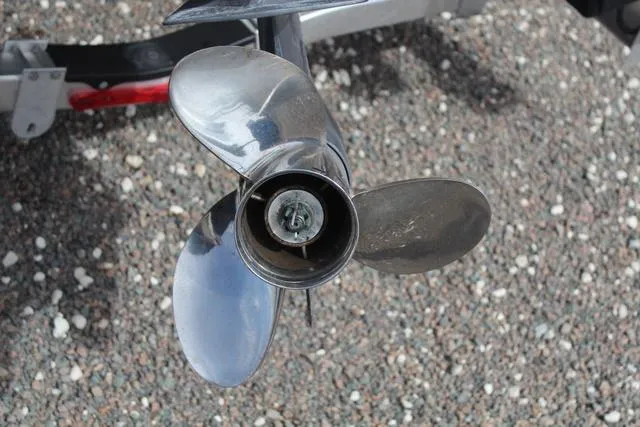 Slide: The Image of Hurricane 2400 2009 - 13