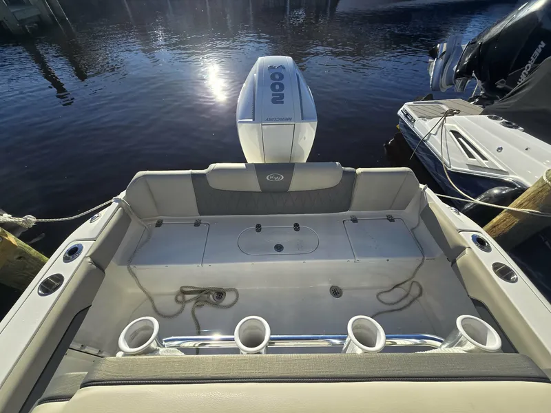 Slide: The Image of Key West Family Sportsman 219FS 2026 - 8