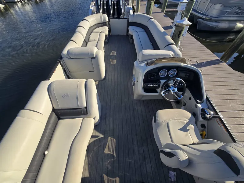 Slide: The Image of Avalon 2785 RJ 2019 - 2