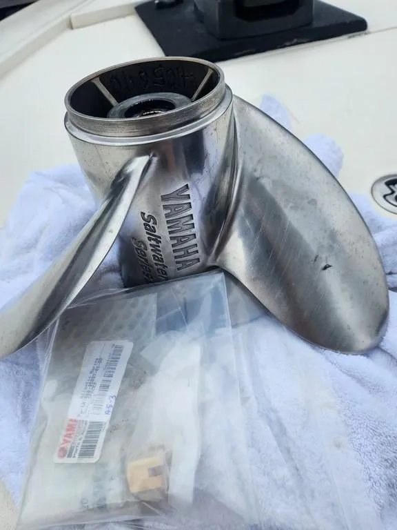 Slide: The Image of Yamaha stainless steel boat propeller on a Pathfinder 2300 HPS, 2023 model. - 46