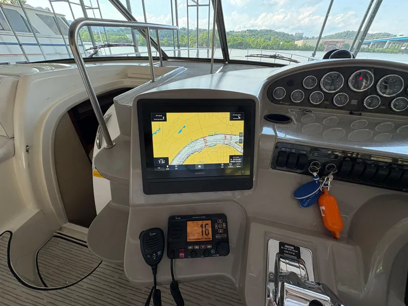 Slide: The Image of Cruisers 4270 Express 2003 - 14