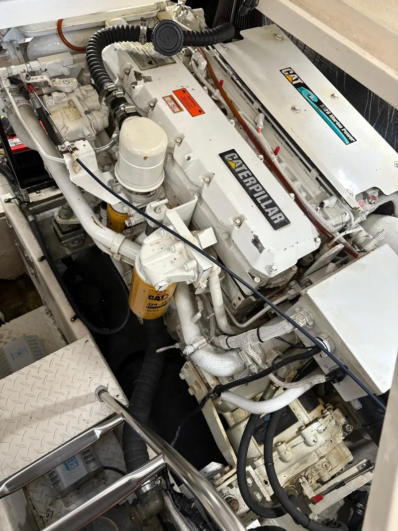 Slide: The Image of Cruisers 4270 Express 2003 - 26