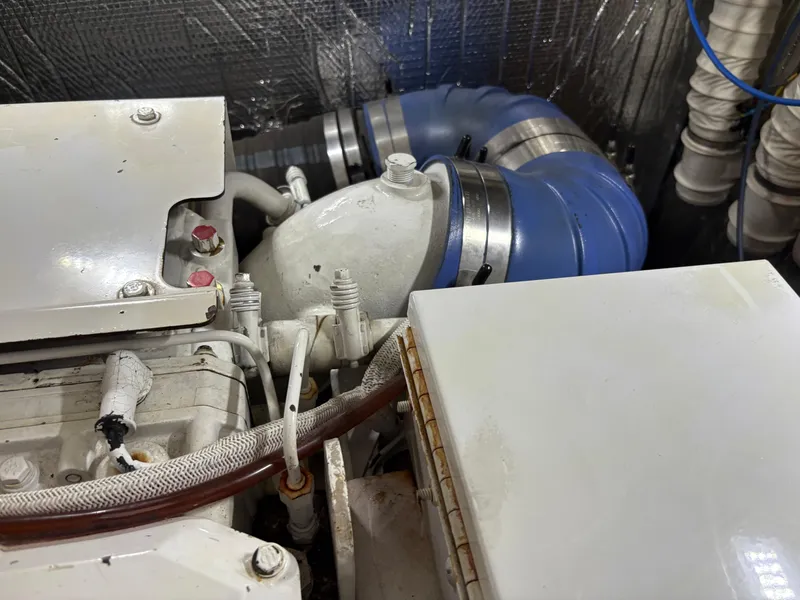 Slide: The Image of Cruisers 4270 Express 2003 - 32