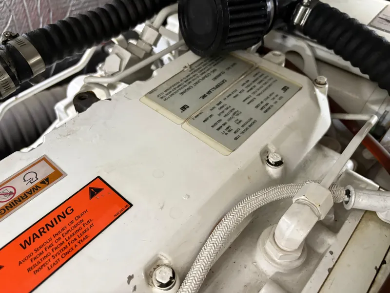 Slide: The Image of Cruisers 4270 Express 2003 - 34