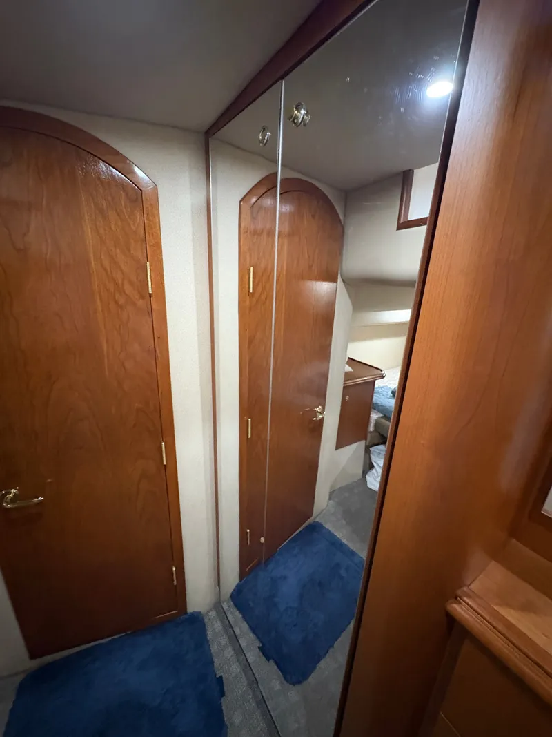 Slide: The Image of Cruisers 4270 Express 2003 - 56