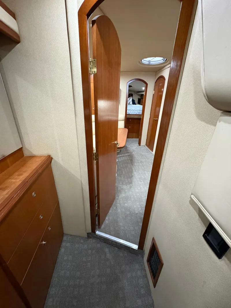 Slide: The Image of Cruisers 4270 Express 2003 - 59