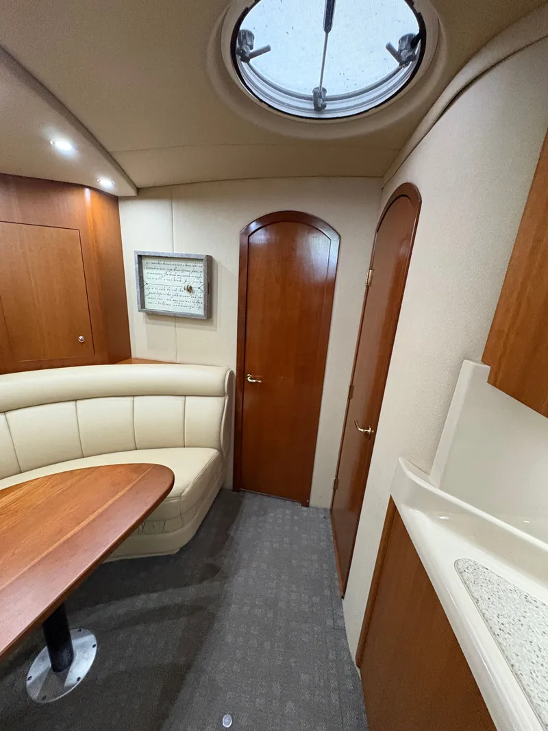 Slide: The Image of Cruisers 4270 Express 2003 - 63