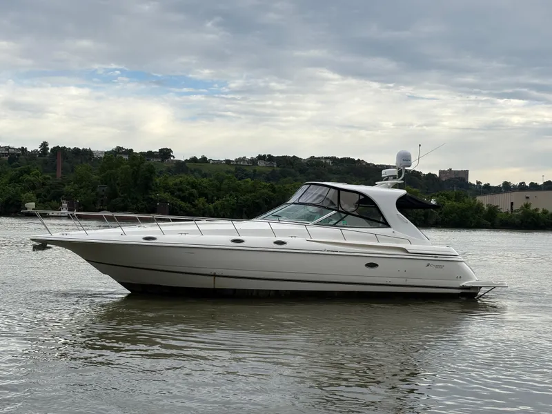 Slide: The Image of Cruisers 4270 Express 2003 - 68