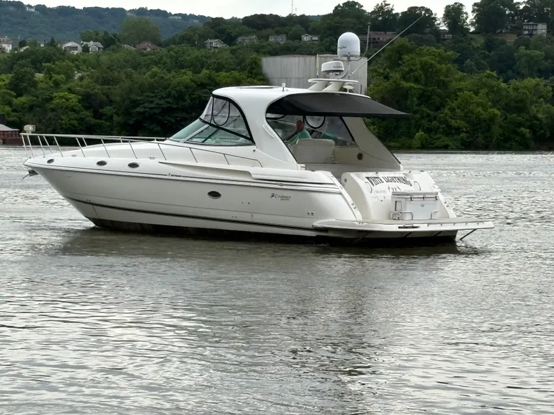 Slide: The Image of Cruisers 4270 Express 2003 - 72