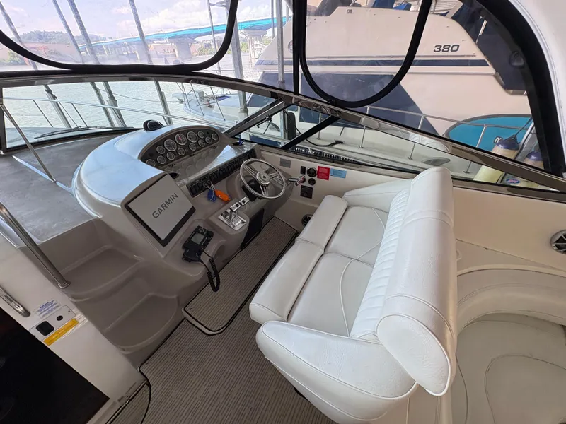 Slide: The Image of Cruisers Yachts 4270 Express 2003 - 10