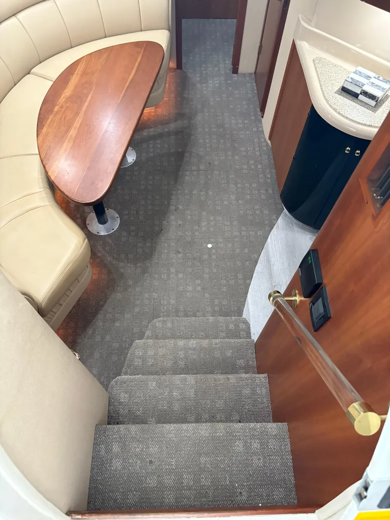 Slide: The Image of Cruisers Yachts 4270 Express 2003 - 18