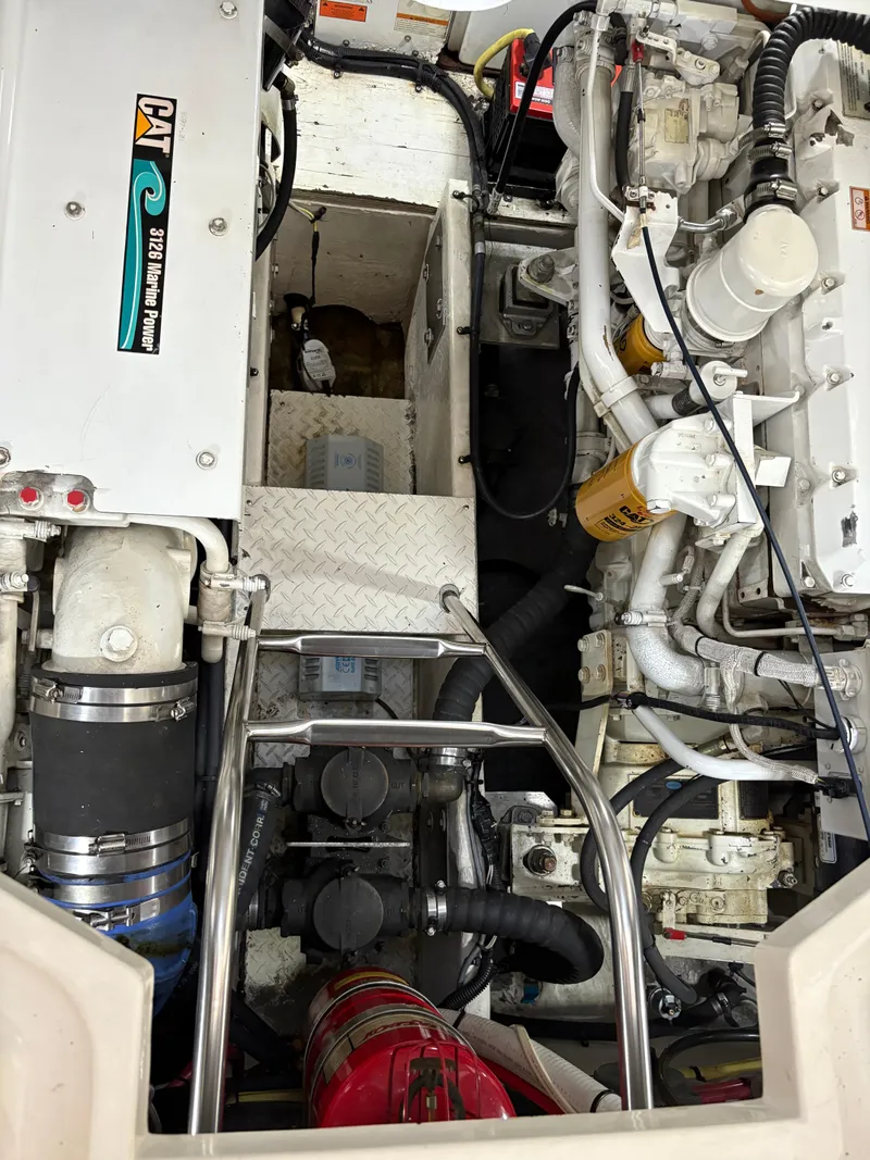 Slide: The Image of Cruisers Yachts 4270 Express 2003 - 27