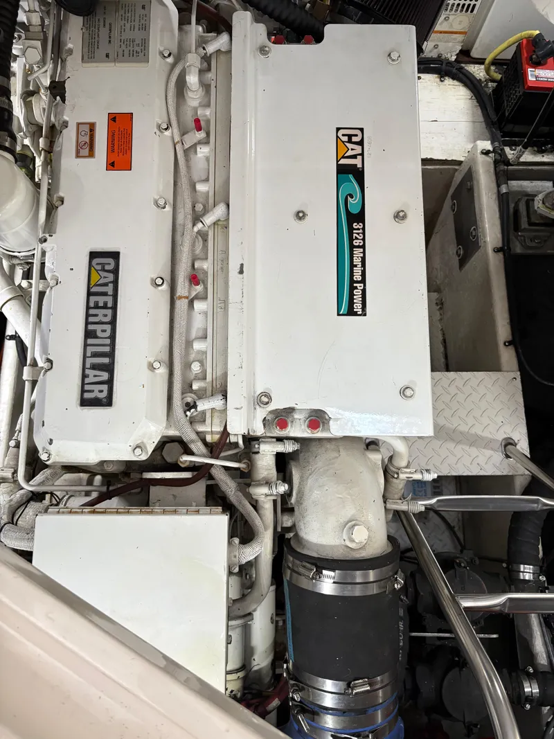 Slide: The Image of Cruisers Yachts 4270 Express 2003 - 28