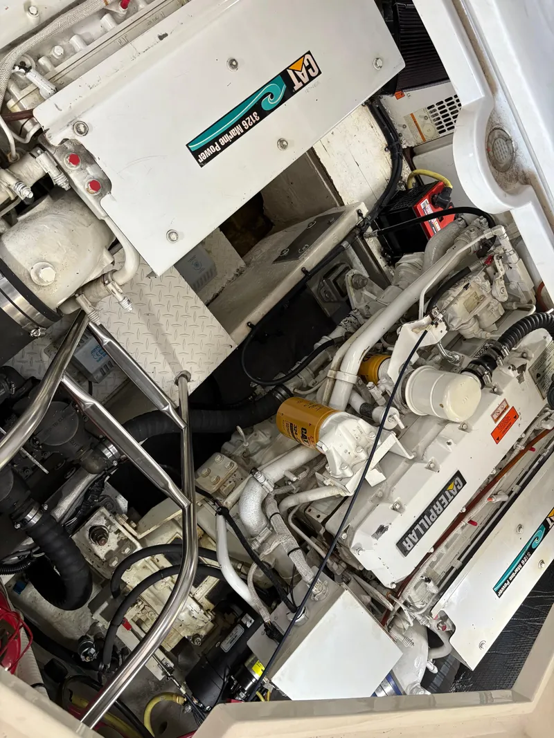 Slide: The Image of Cruisers Yachts 4270 Express 2003 - 36