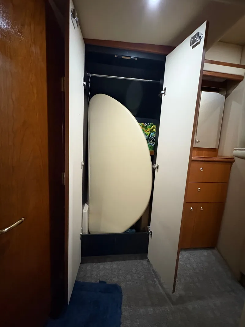 Slide: The Image of Cruisers Yachts 4270 Express 2003 - 57