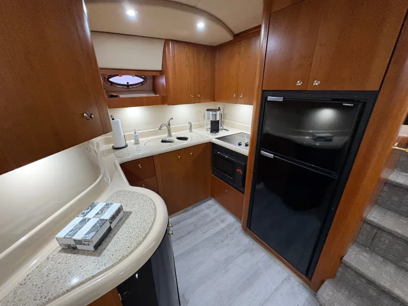 Slide: The Image of Cruisers Yachts 4270 Express 2003 - 61