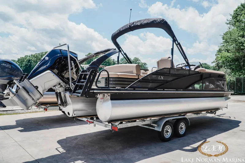 Slide: The Image of Bennington 24LXSSB 2024 - 4