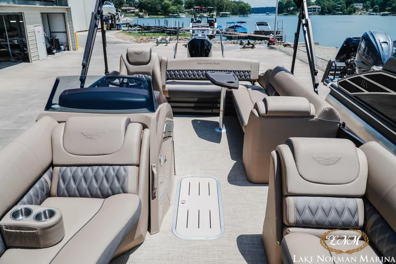 Slide: The Image of Bennington 24LXSSB 2024 - 8