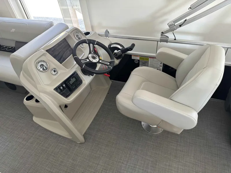 Slide: The Image of Starcraft LX 18 R 2026 - 11