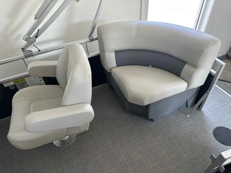 Slide: The Image of Starcraft LX 18 R 2026 - 12