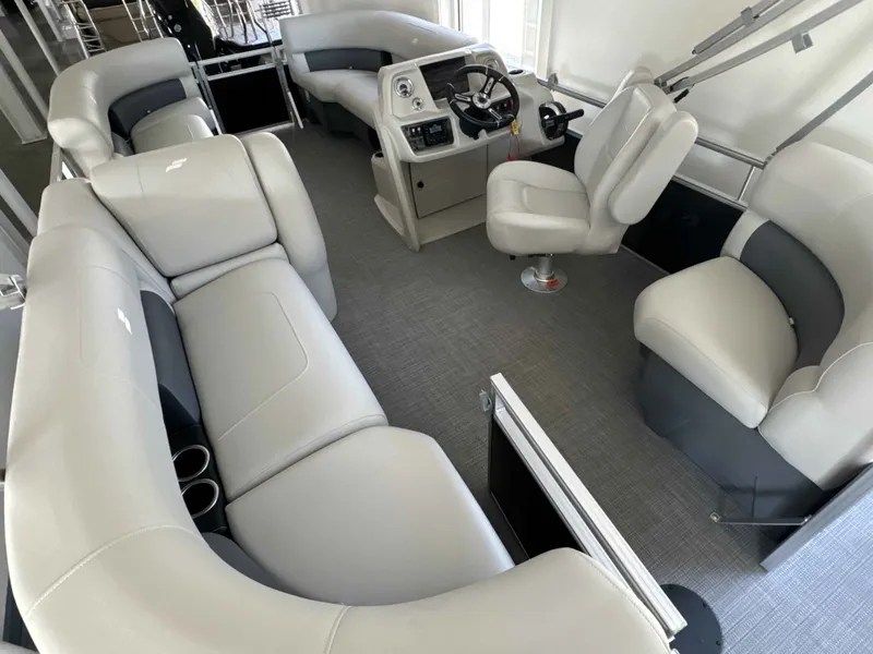 Slide: The Image of Starcraft LX 18 R 2026 - 8