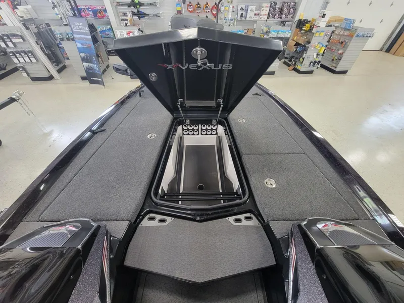 Slide: The Image of Vexus VXs20 2025 - 13