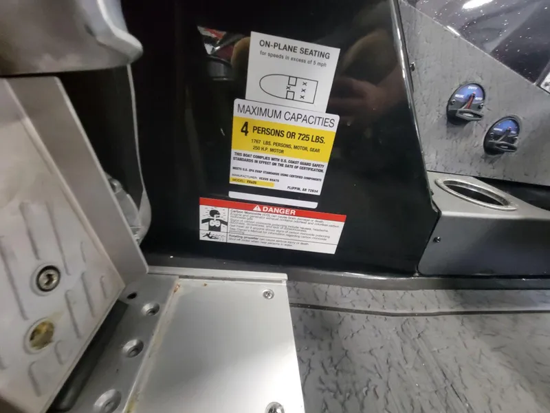 Slide: The Image of Vexus VXs20 2025 - 25